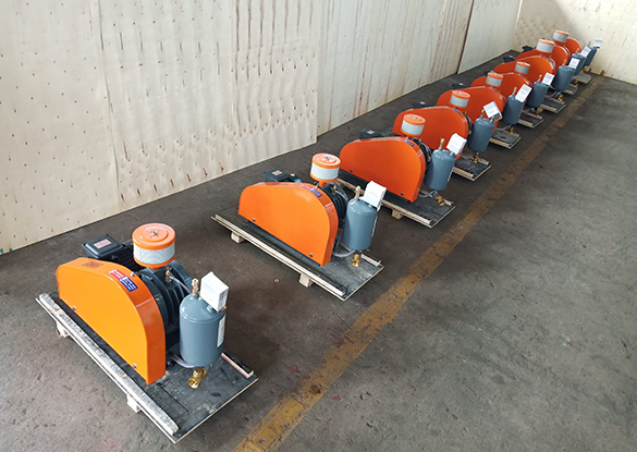 回轉(zhuǎn)式鼓風(fēng)機(jī) 回轉(zhuǎn)式鼓風(fēng)機(jī)